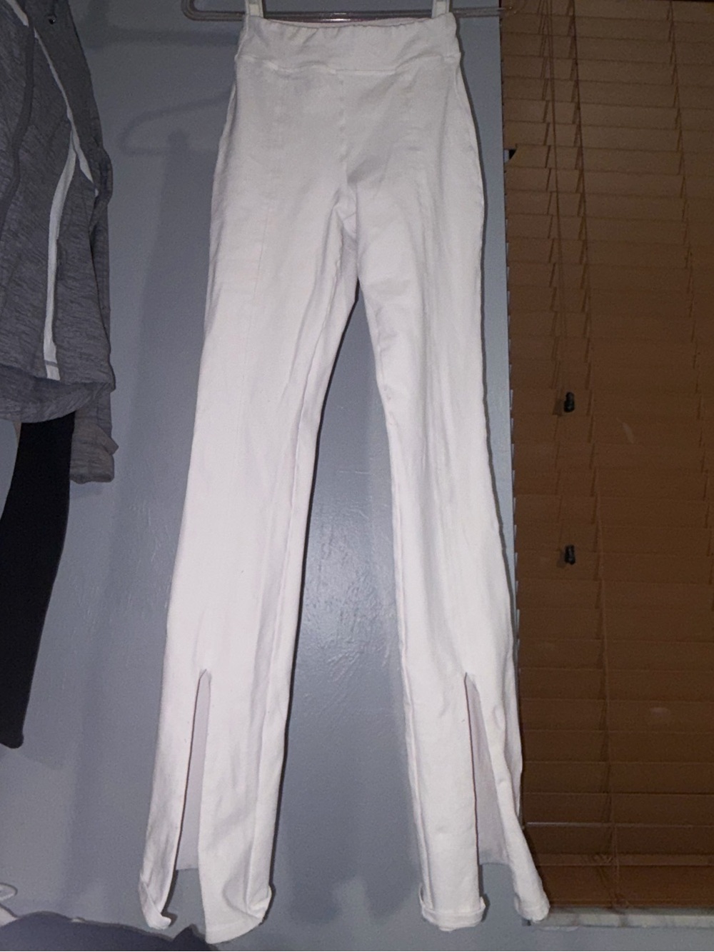 ALO Yoga White Split-Hem Leggings